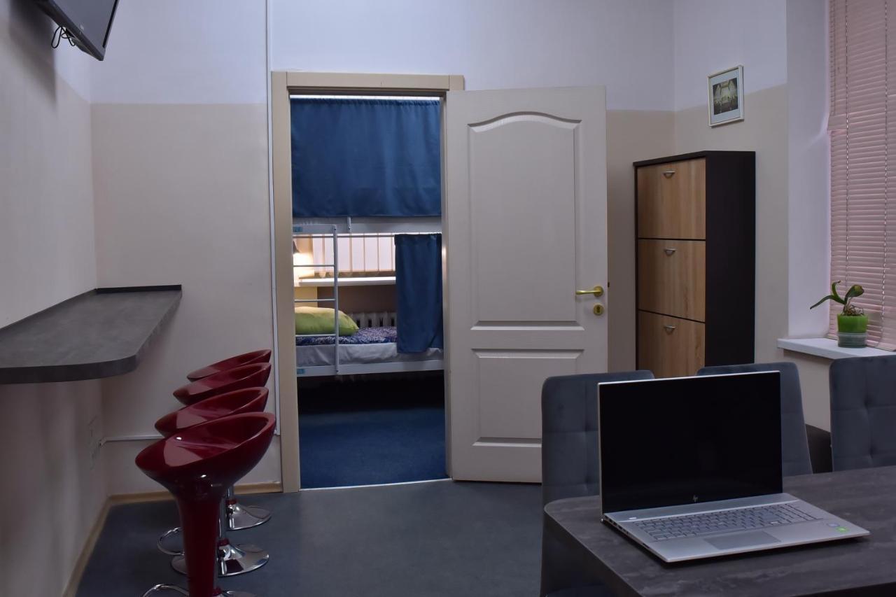 Hostel 777 Darnitsa Kiev Bagian luar foto