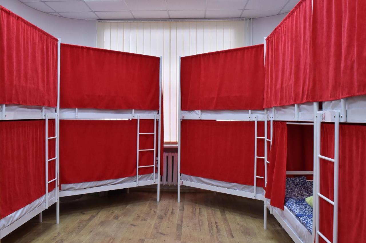 Hostel 777 Darnitsa Kiev Bagian luar foto